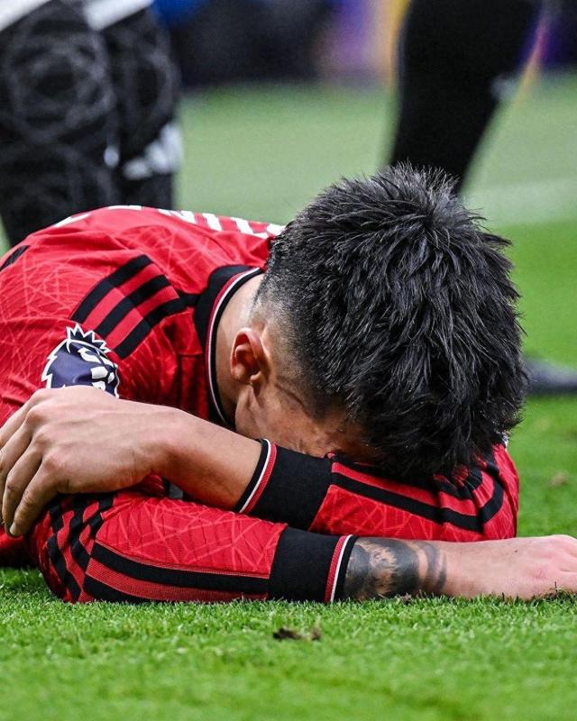 江南官方网站 -包含里程碑夜！曼联远射贴柱，荷甲今晨刷纪录，球迷炸锅，训练强度明显提升的词条