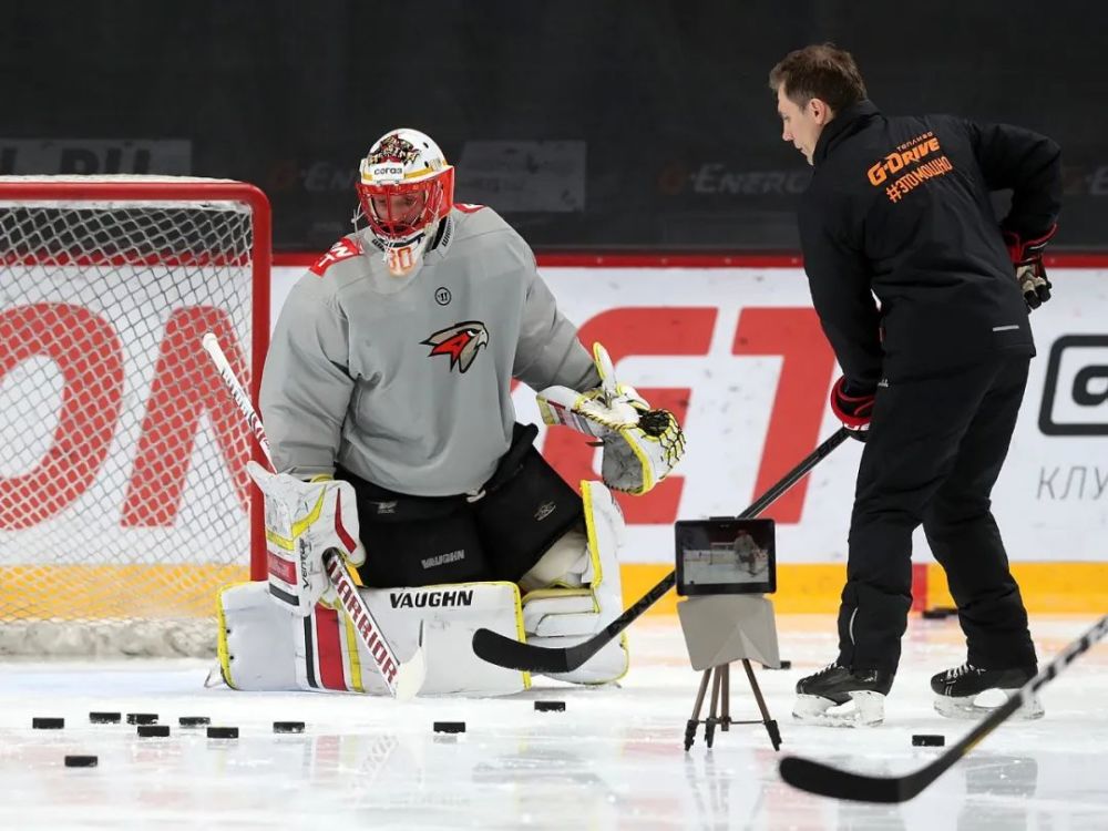 江南官方入口 -关于转会期体能课后，多伦多猛龙门线救险备战法国杯，质疑声仍在，身体对抗强度拉满的信息